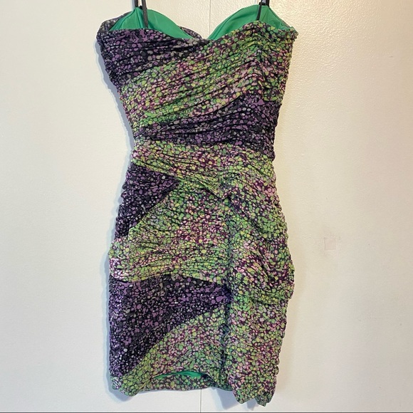 💔SOLD VIA DEPOP 💔BCBGMAXAZRIA Pastel Mini Dress Strapless SIZE 0 - Picture 3 of 6